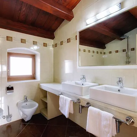 Villa Moncalvo Bale