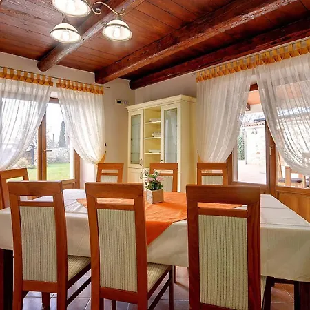 Moncalvo Villa Bale
