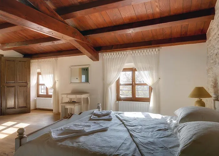 Moncalvo Villa